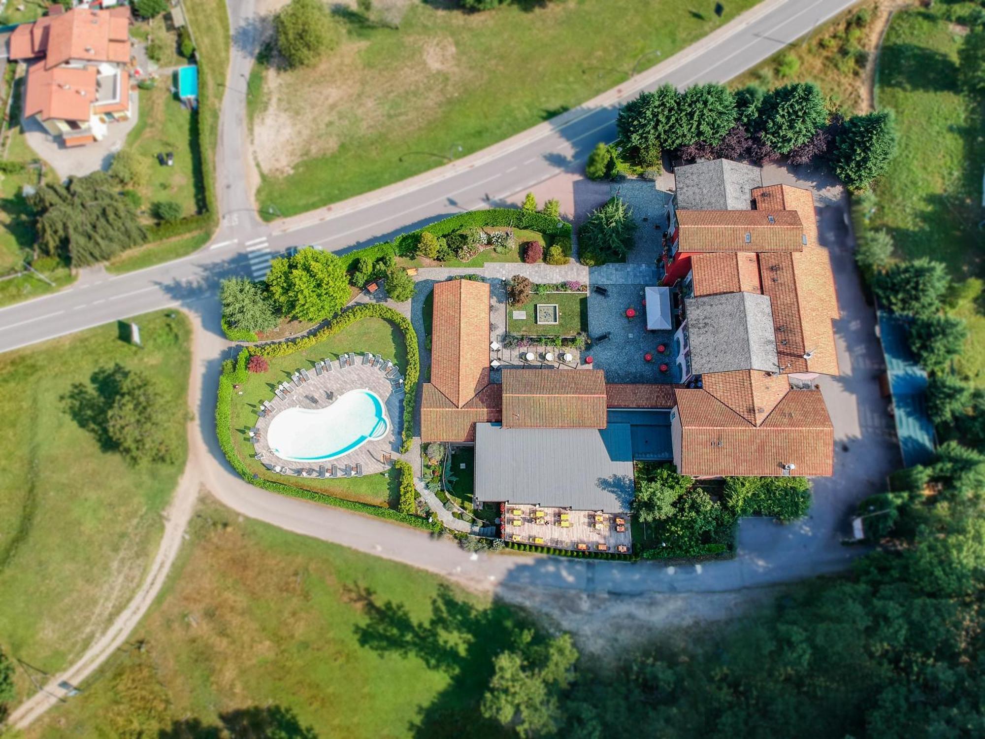 Hotel Cortese Armeno Luaran gambar