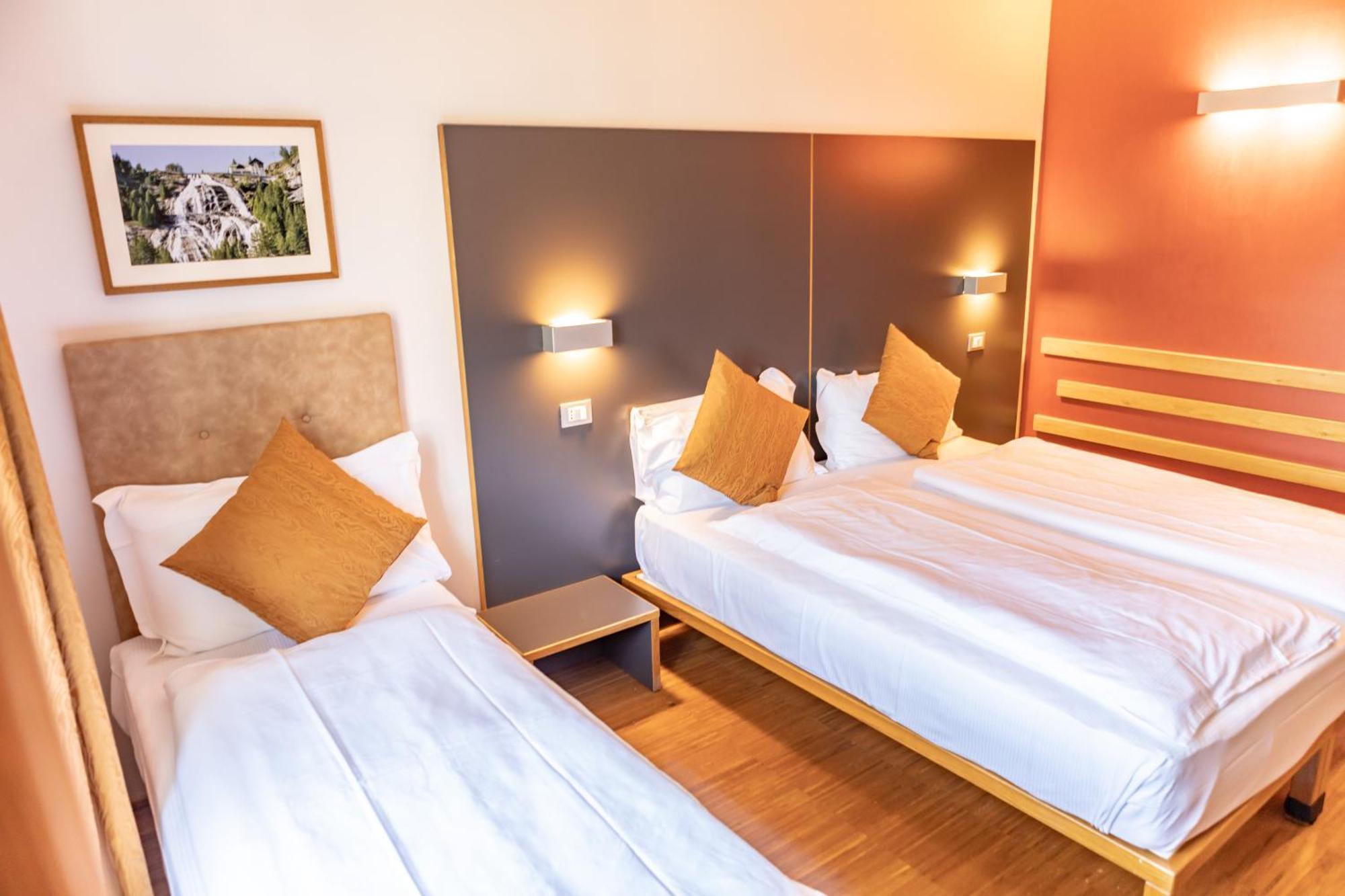 Hotel Cortese Armeno Luaran gambar