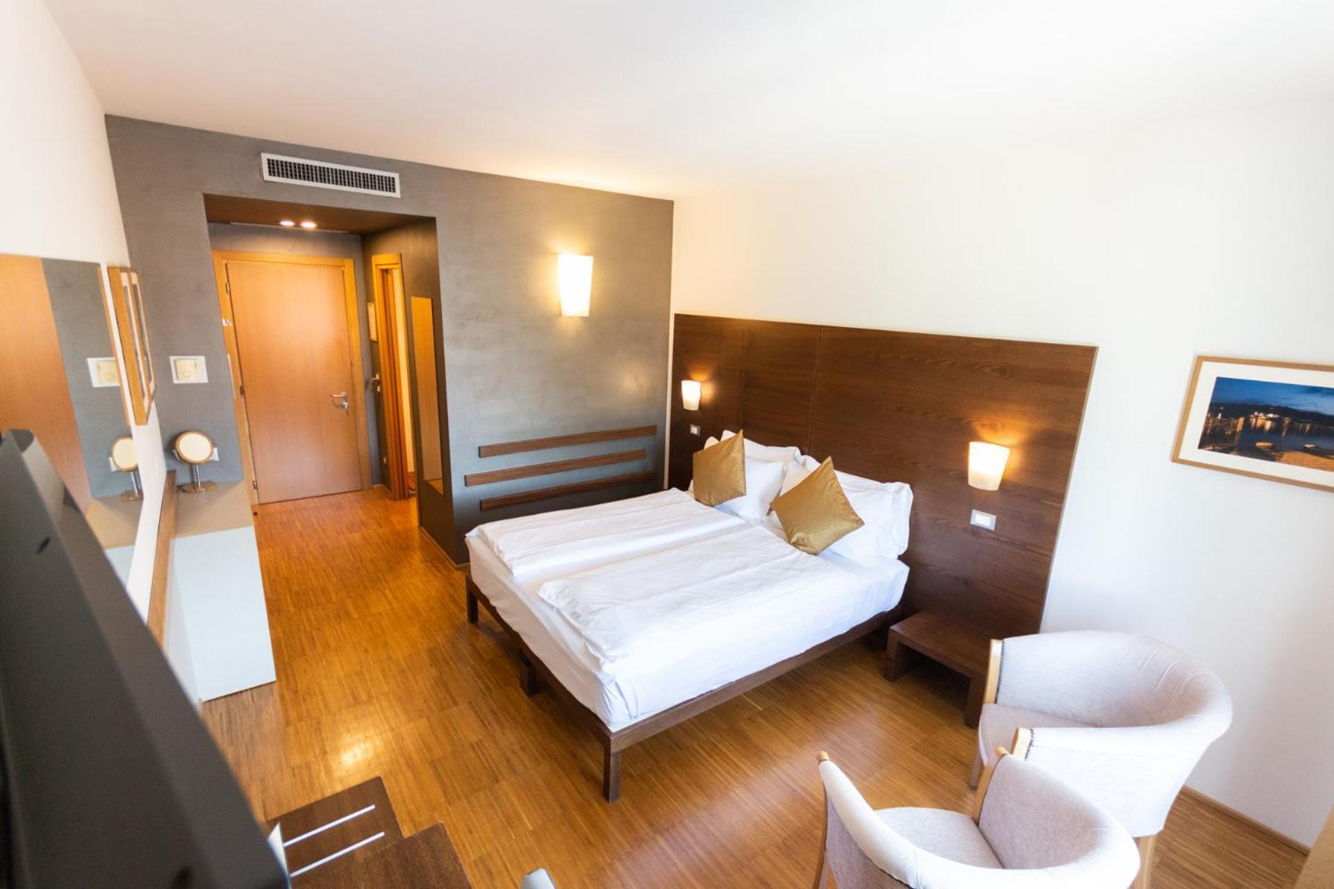 Hotel Cortese Armeno Luaran gambar