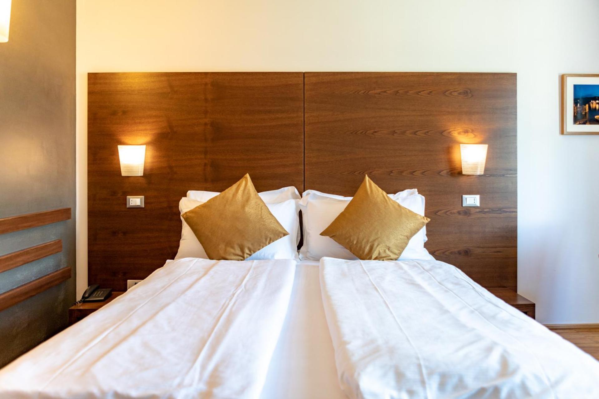 Hotel Cortese Armeno Luaran gambar