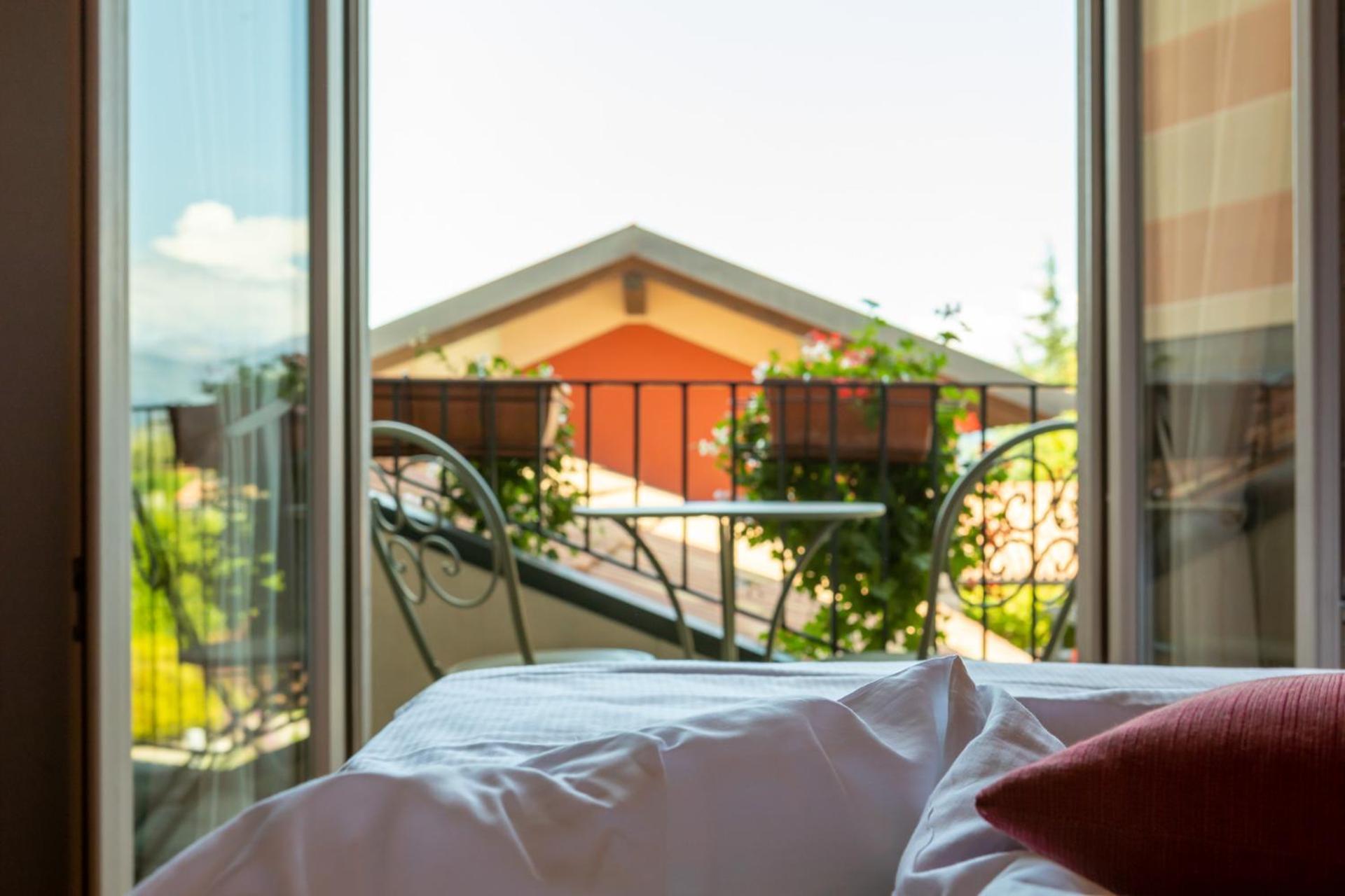Hotel Cortese Armeno Luaran gambar
