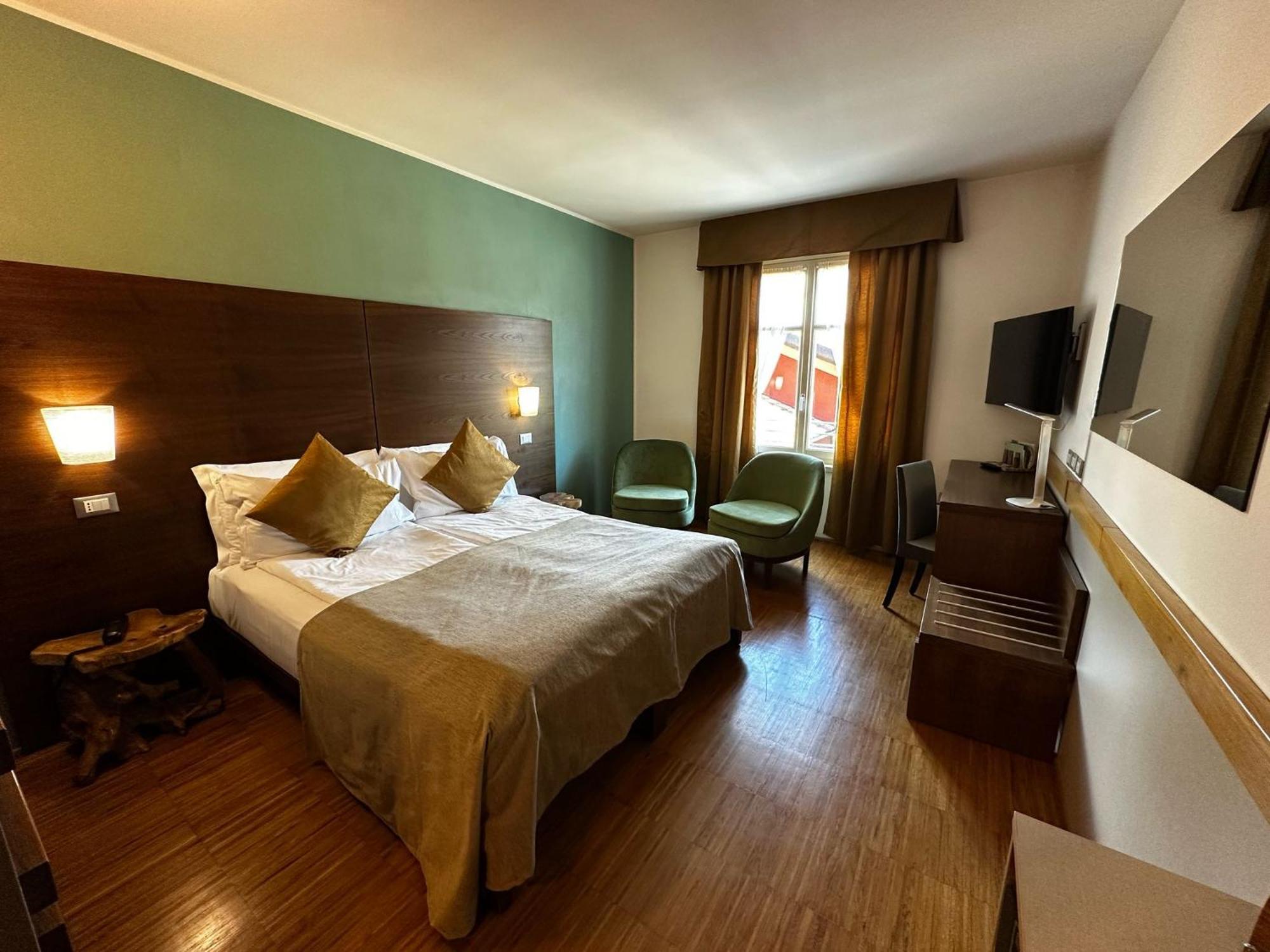Hotel Cortese Armeno Luaran gambar