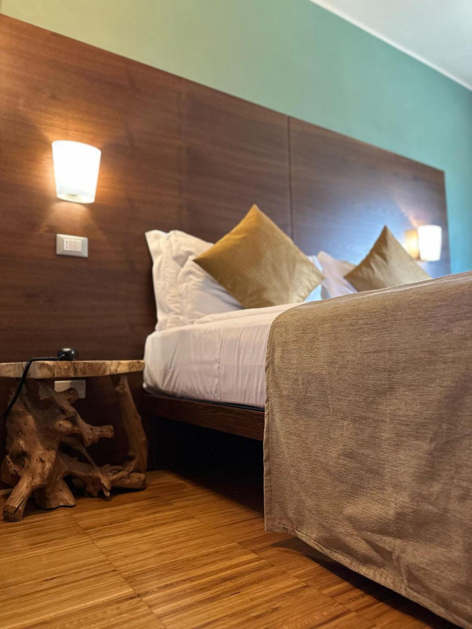 Hotel Cortese Armeno Luaran gambar